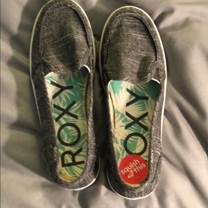 Never been worn Roxy slip ons